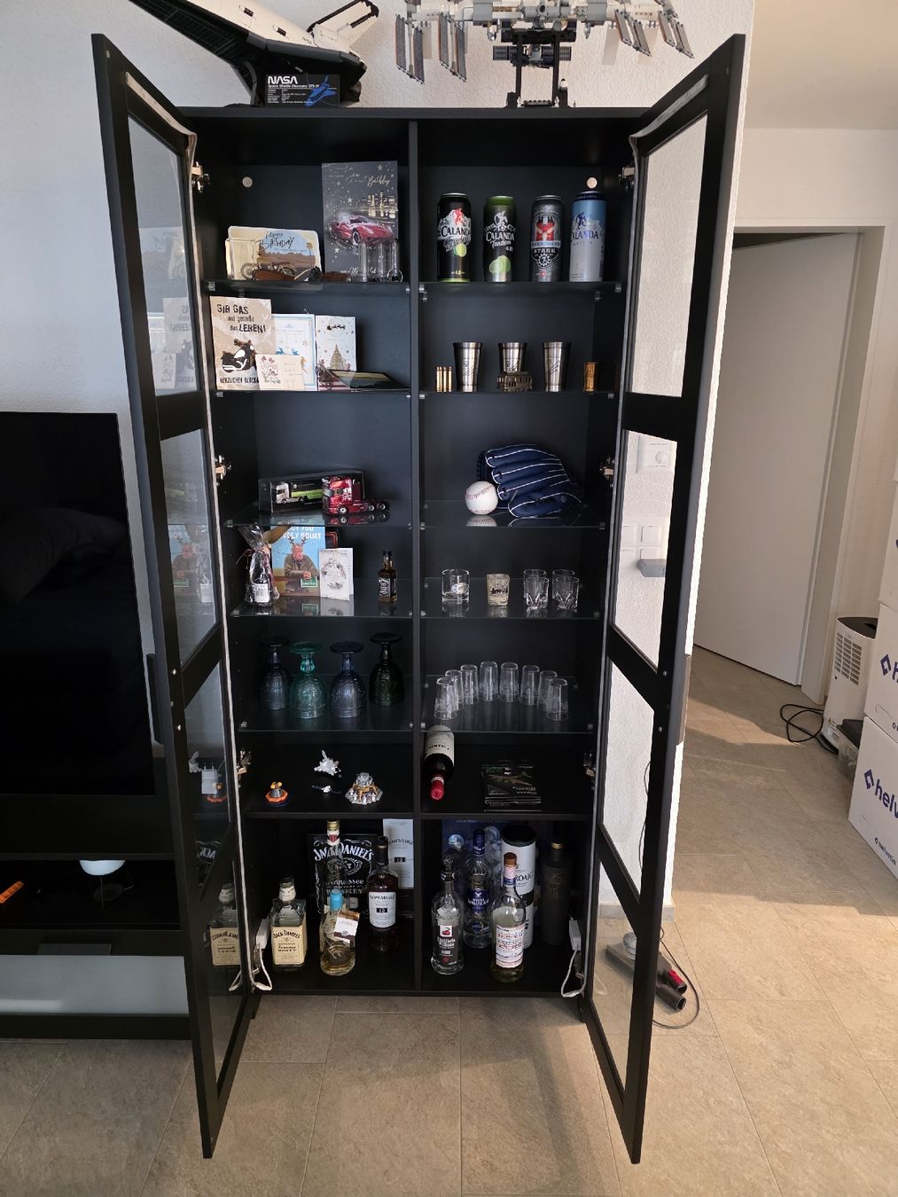 Ikea Vitrines: Vitrine IKEA Brimnes – D'occasion à Kaltbrunn par a_s_28jn 2