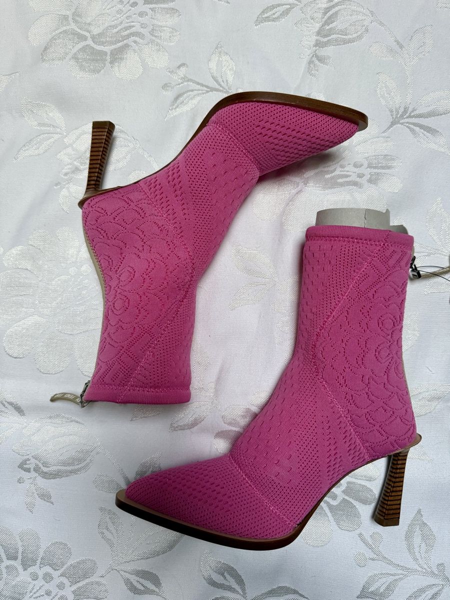 Fendi Scarpe da donna: Fendi boots new 37 1100$ – Nuovo (secondo la descrizione) da Barna venduto da orbuyorcry 2