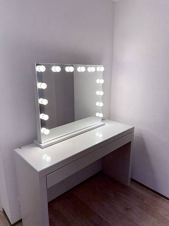 Kommoden: Commode et miroir éclairé – Gebraucht aus Grandson von mic_kh7p