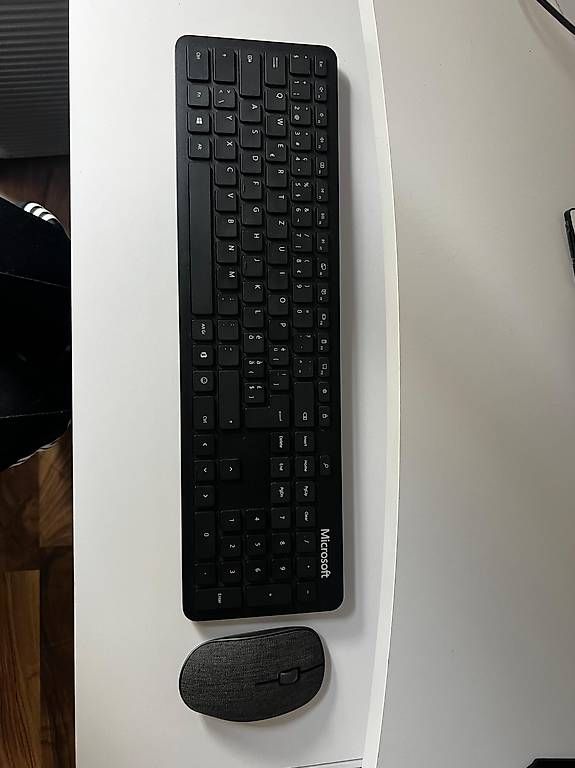 Tastiere: Microsoft Tastatur und Maus – Usato da Düdingen venduto da Breez_4HuNnid