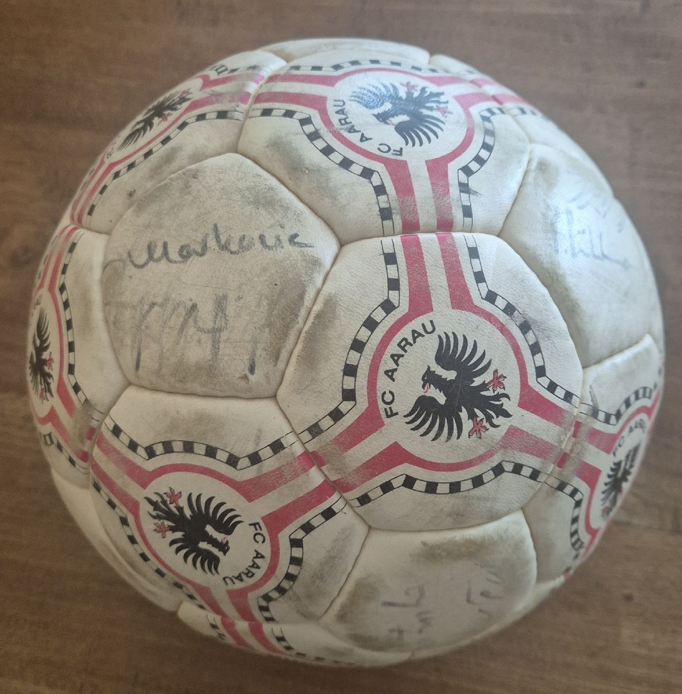 Palloni: FC Aarau Matchball – Usato da Rieden AG venduto da Hema55 2