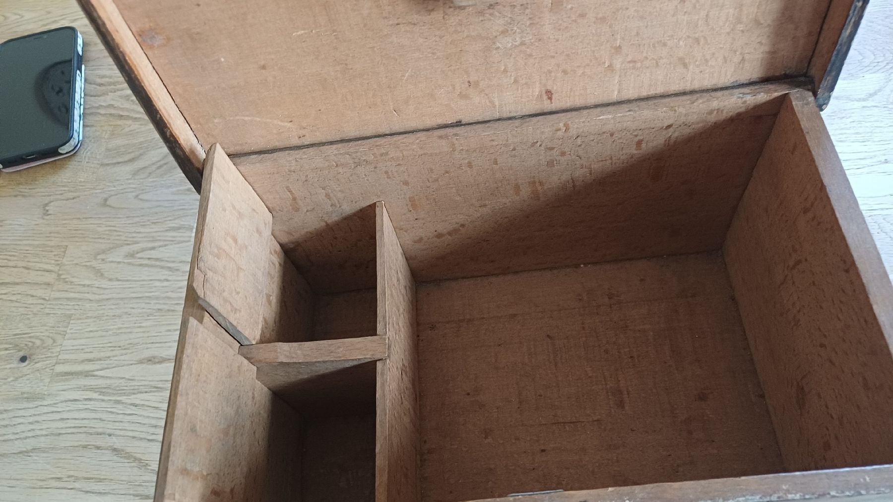 Cassapanche: Antike Schatulle Tanne – Usato da Flawil venduto da Naphtali 9