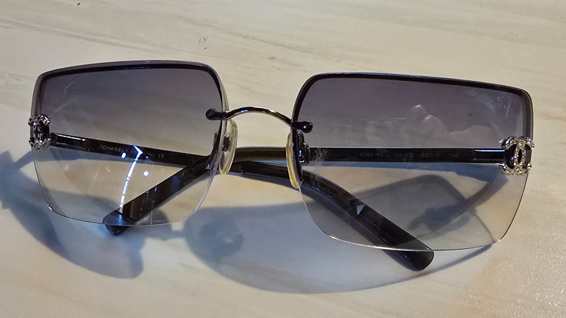 Chanel Lunettes & Verres: Vintage Chanel Sunglasses Rimless with Case – D'occasion à Châtel-sur-Montsalvens par Mirsonuta 7