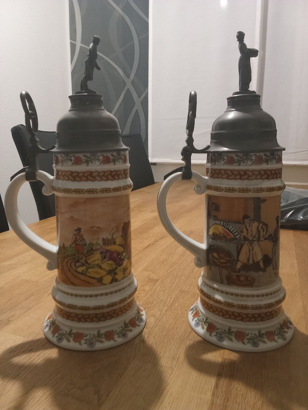 Bicchieri: Bierhumpen Bierkrug 2stk mit Bild – Usato da Hasle LU venduto da Auctions_Hunters 2