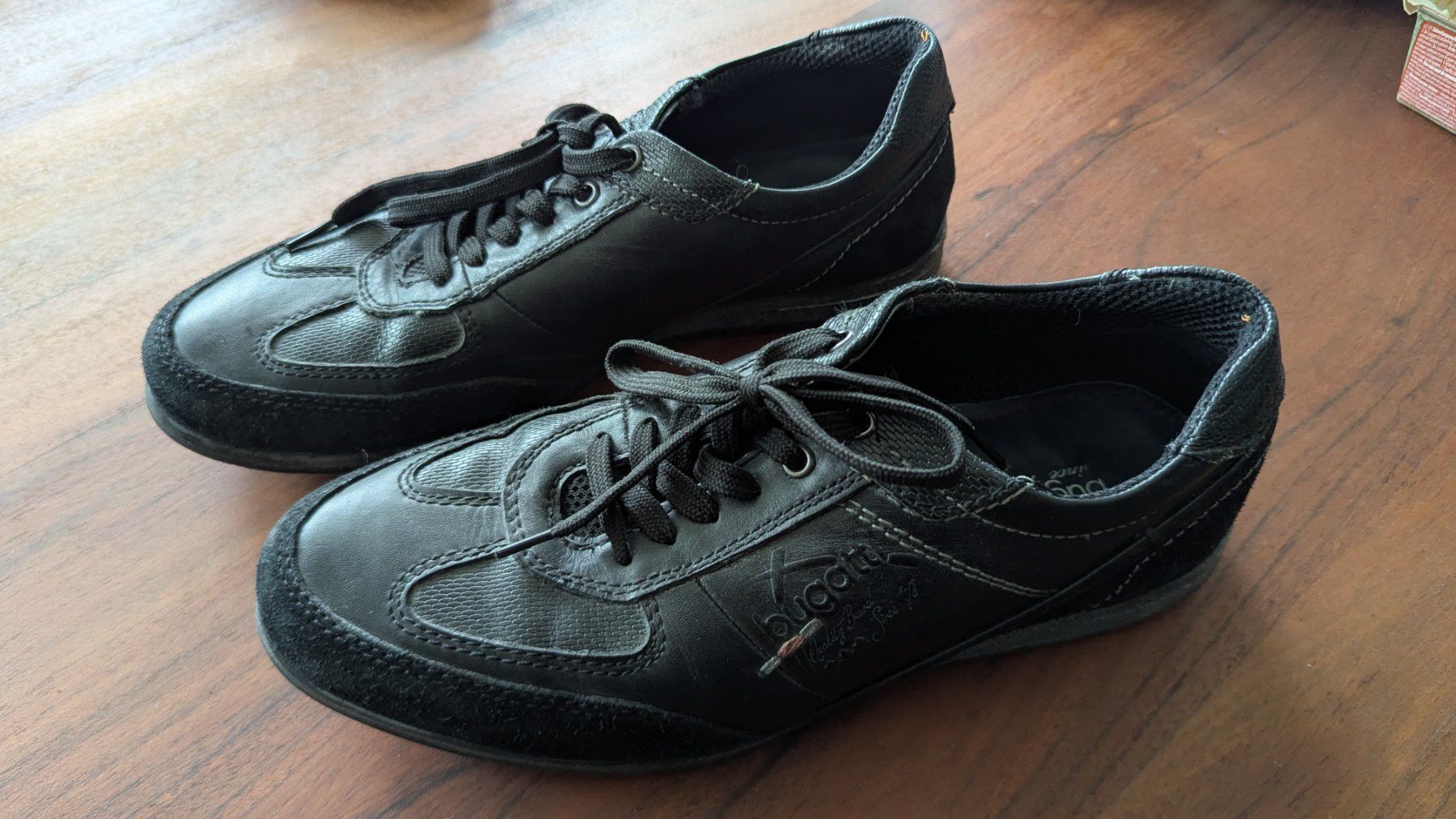 Bugatti Scarpe da uomo: Bugatti Echtleder Schuhe, Sneakers, Gr. 40, schwarz – Nuovo (secondo la descrizione) da Wichtrach venduto da itstrue 1