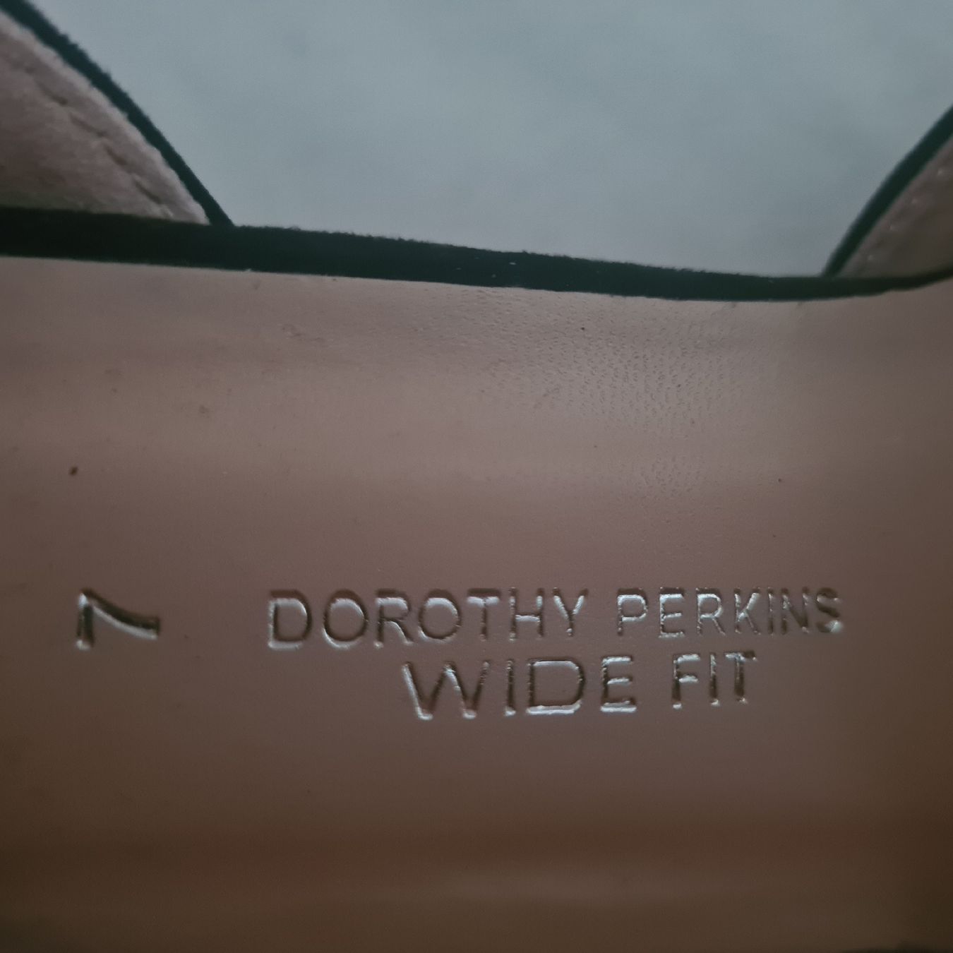 Chaussures femmes: Absatzschuh Gr. 7 entspricht einer 38 – D'occasion à Steinen par turbogeiss99 6