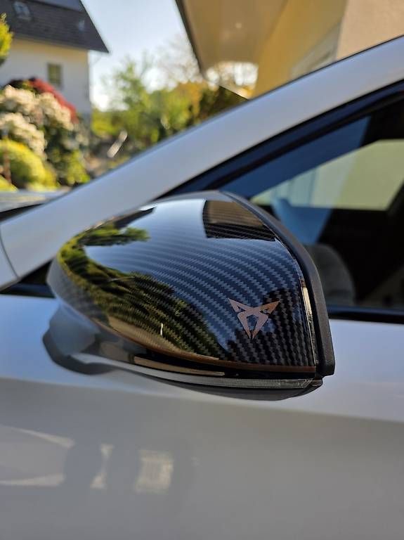 Tutti pezzi di ricambio auto: Carbon Spiegelkappen Neu – Usato da Sursee venduto da RSTrophy