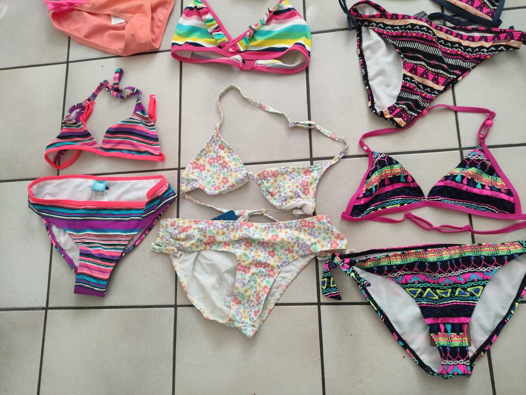 Costumi da bagno: Neu Bikini gr 164 – Nuovo e nell'imballaggio originale da Dagmersellen venduto da L.Ga. 1