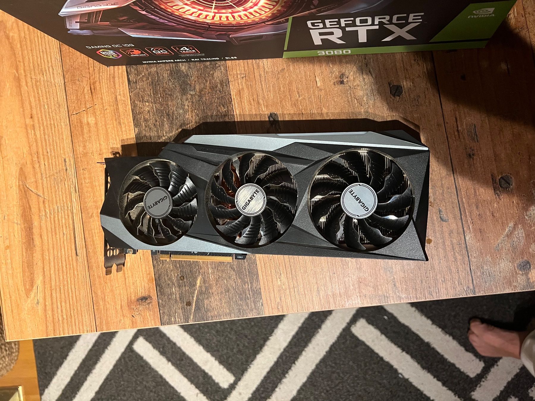 Gigabyte Grafikkarten: RTX 3080 OC Gigabyte – Gebraucht aus Zürich von Muri1 2