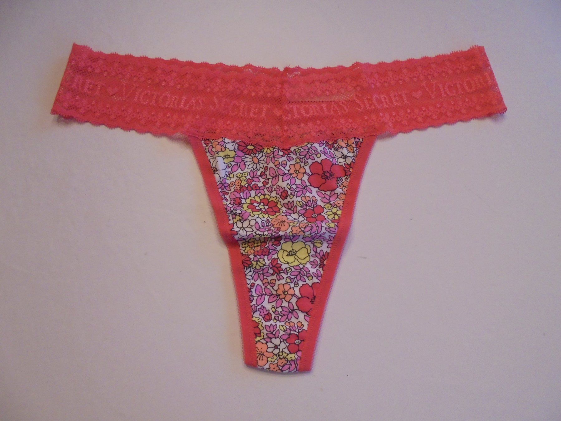Victoria's Secret Altra biancheria intima: VICTORIA'S SECRET THONG, S, NEU – Nuovo e nell'imballaggio originale da Aarau Rohr venduto da PinkSchwein