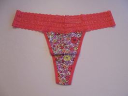 VICTORIA'S SECRET THONG, S, NEU