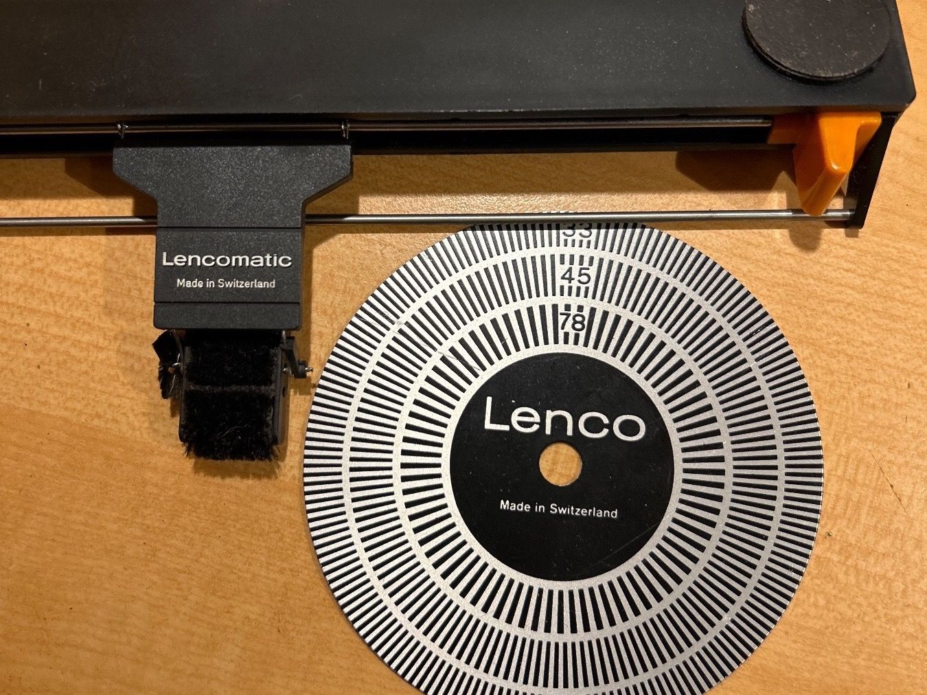 Giradischi: Lenco Plattenspielerbürste + Stroboscope Original – Usato da Bottmingen venduto da LuckyLuke2008