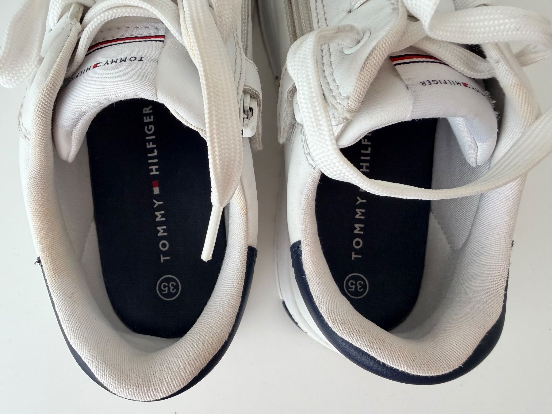 Tommy Hilfiger Scarpe per ragazzi: Tommy Hilfiger neuwertig Grösse 35 – Usato da Zürich venduto da asocaciu 4