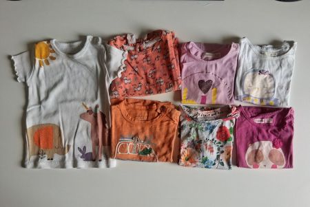 Lot de 8 T-shirts bébé (6-12 mois/ taille 68-80)