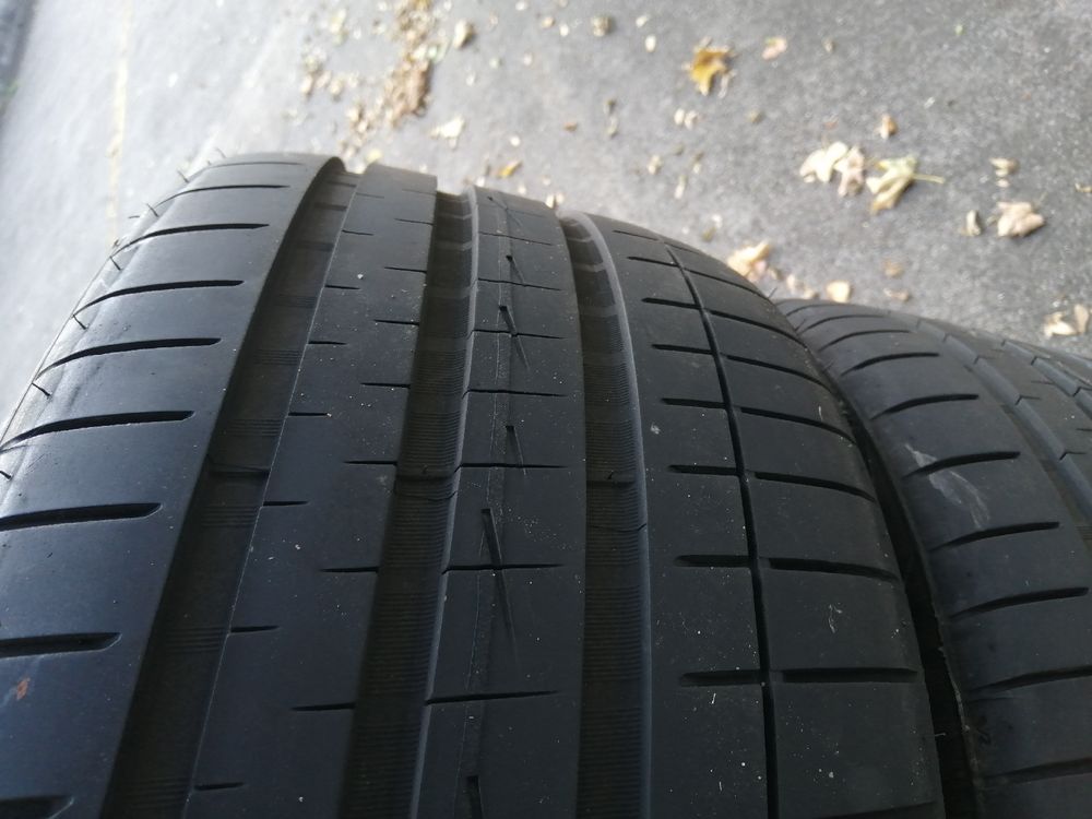 Sommer Pneu 245-40-19 (Gebraucht) in Aarau-Rohr für CHF 80 – nur ...