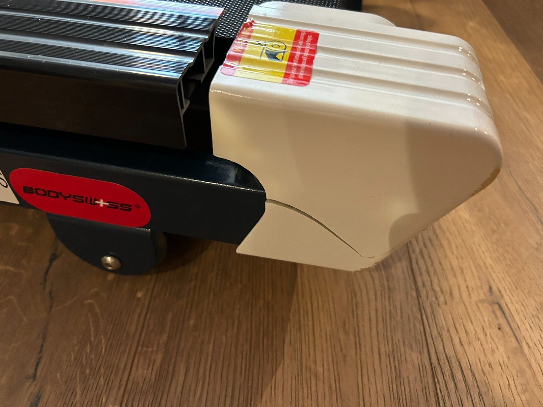 Bodyswiss Hometrainer: Laufband Bodyswiss, klappbar, Steigung + Programme – Gebraucht aus Gümligen von ESCreativwork 8