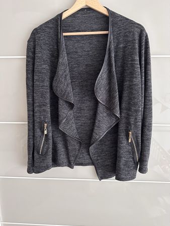 Stylische Strickjacke mit Wasserfallkragen, Gr. S/M