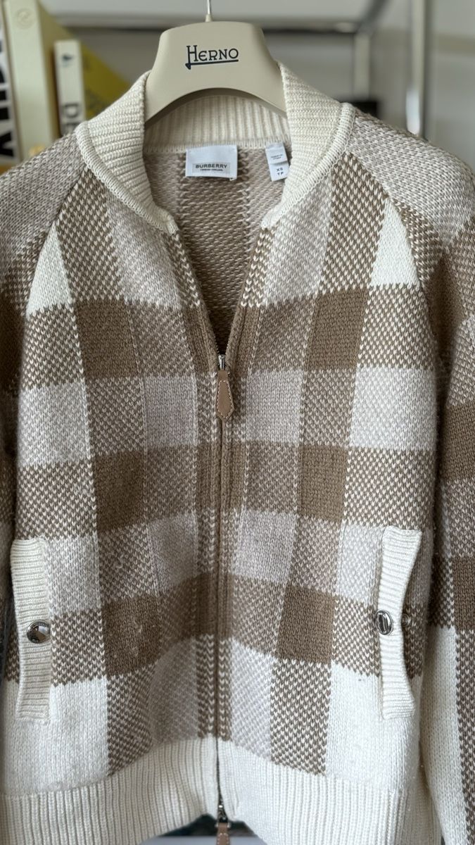 Burberry Maglioni & Felpe: Burberry Bomber XS Kaschmir-Mix – Usato da Küsnacht venduto da cri_ngg5 1
