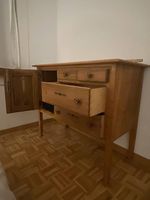 Kommode aus Holz