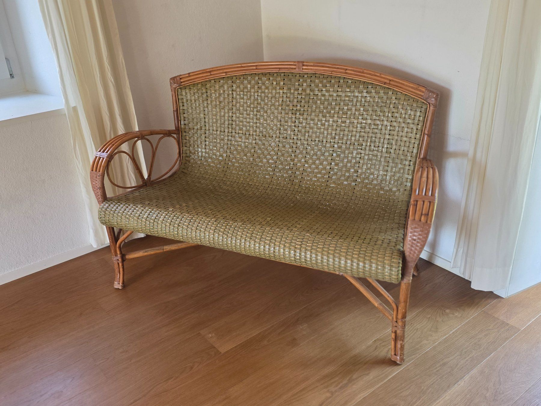 Sofas: Rattan-Sofa 2-Plätzer, Vintage – Gebraucht aus Winterthur von Carla144 1