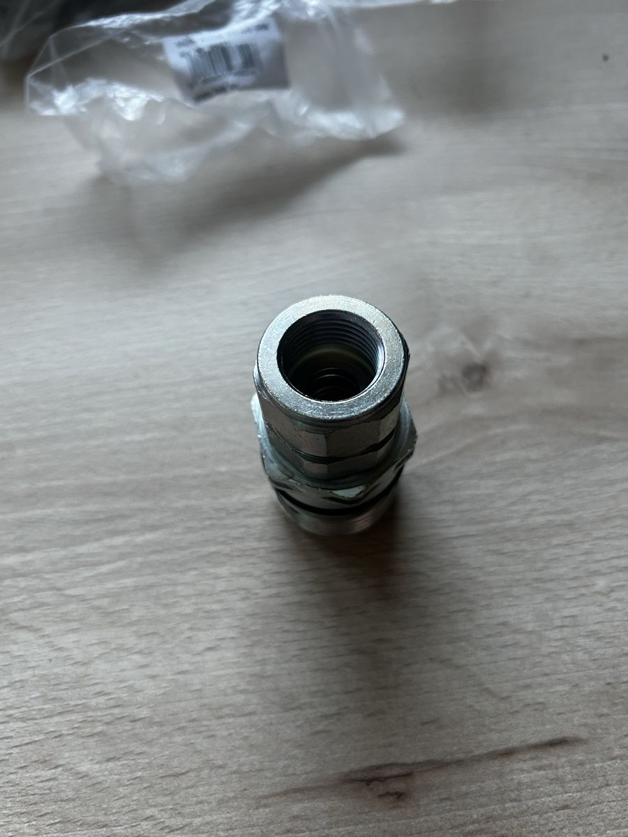 Tutti gli attrezzi: Stecker und Muffe von Hydrauliksystem – Nuovo e nell'imballaggio originale da Gretzenbach venduto da TeaRex 2