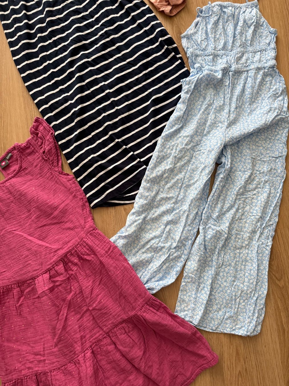 H&M Lotti & Set di vestiti: Sommerkleiderset Gr140/146 – Usato da Sarnen venduto da Pinoccio6 3