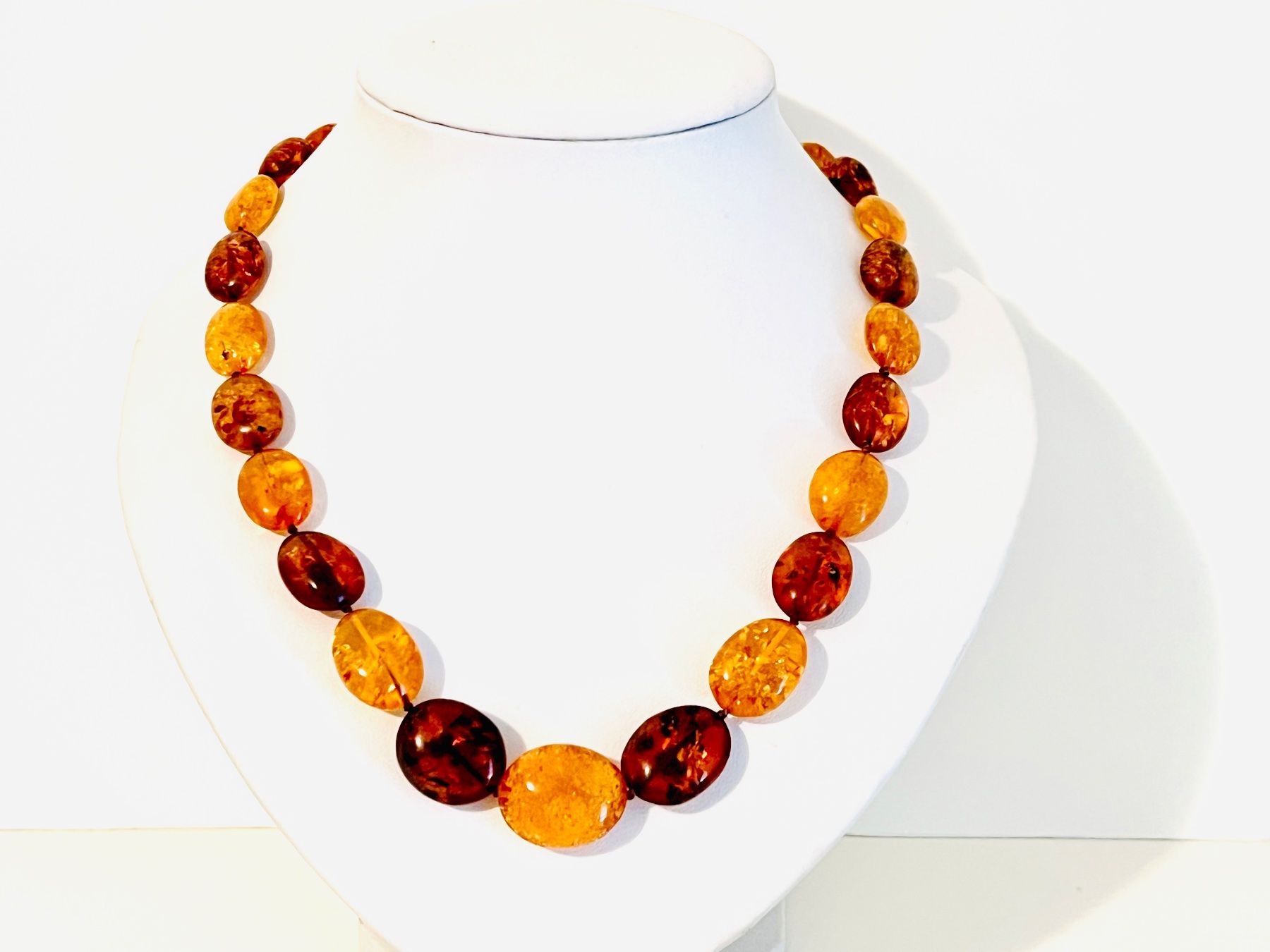 Catenine: Baltic Amber Necklace – Nuovo e nell'imballaggio originale da Rüschlikon venduto da ThereseJewelryDesign 1