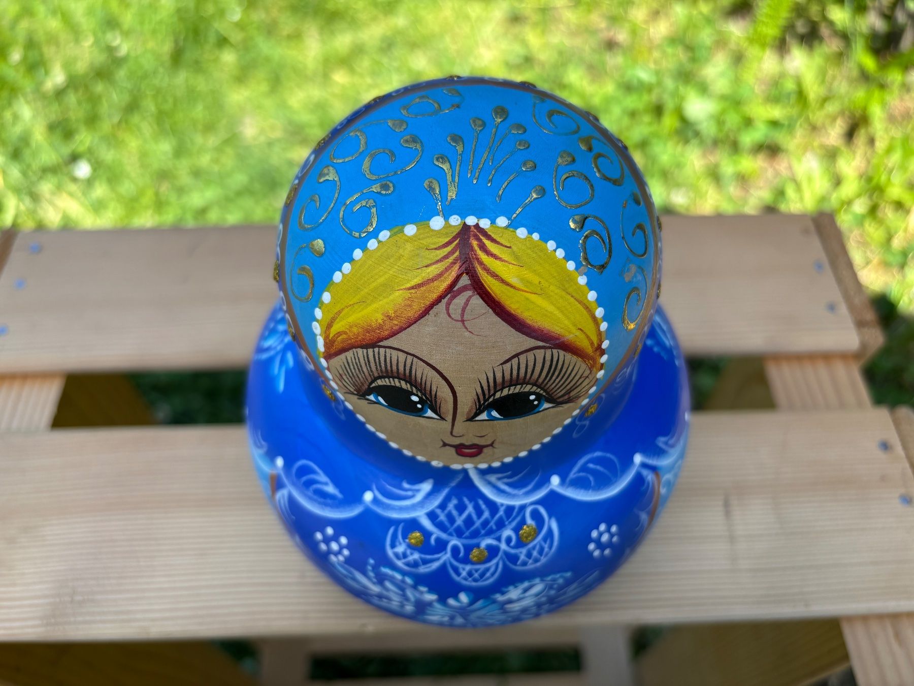 Figurines: schöne bemalte Babuschka Figur – D'occasion à Feldbach par Olive1 1