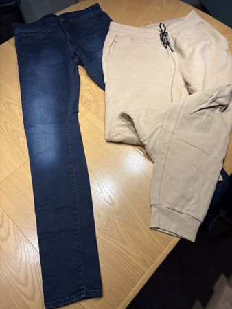 RAW Jeans W30 L32 dunkelblau / Jogginghose beige Guess Gr. M