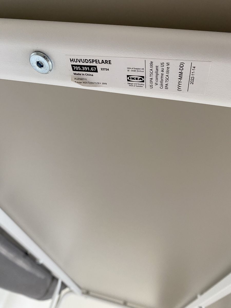Scrivanie: Zu Verschenken!!!Schreibtisch von IKEA – Usato da Rupperswil venduto da rol_n27k 1