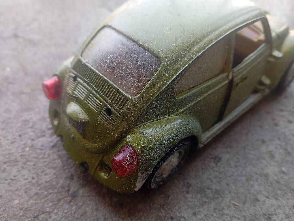 Volkswagen Modellini d'auto: VW Käfer polistil S15 – Usato da Basel venduto da Petergunn 1