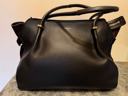 Très beau  sac à main Nina Ricci
