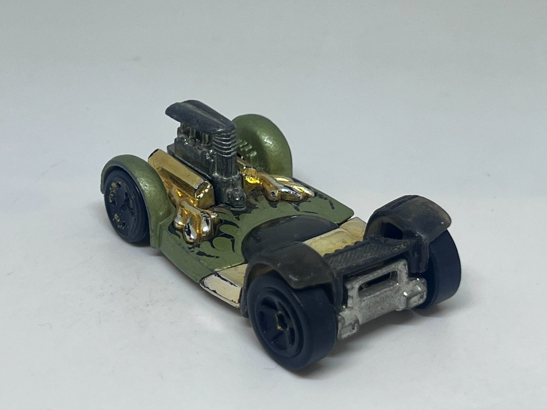 Hot Wheels Modellini d'auto: Hot Wheels Flattery #432 – Usato da Wildegg venduto da LaaBoutique 2