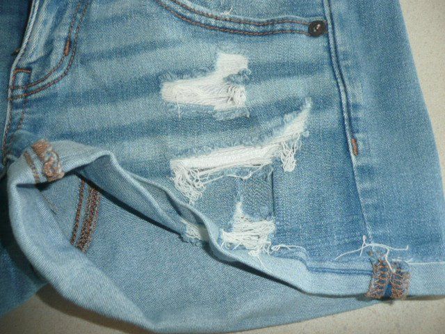 American Eagle Pantaloni: Shorts American Eagle Gr. US 2 / UK 6 – Usato da Zug venduto da falama 1