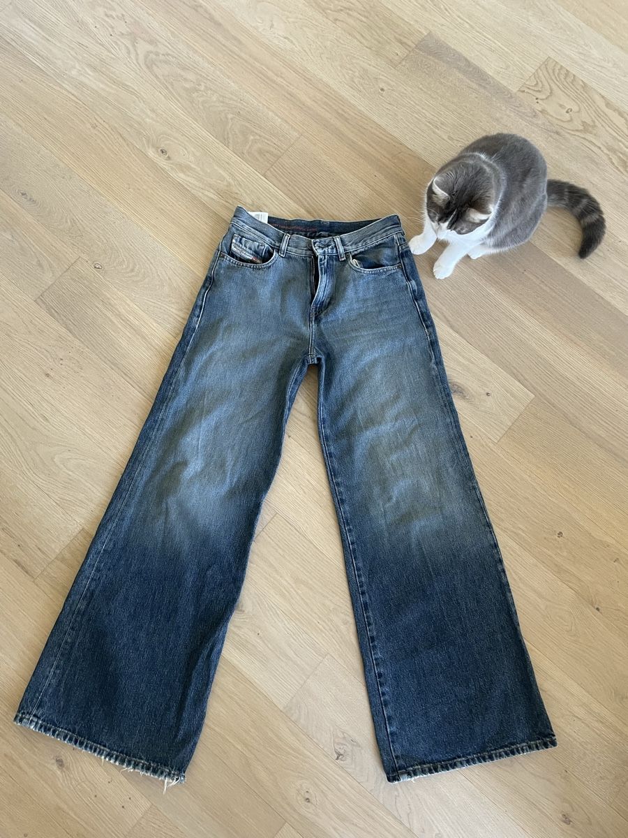 Diesel Jeans: Diesel Flared Jeans W27 – Usato da Ecublens VD venduto da Max_b5fw