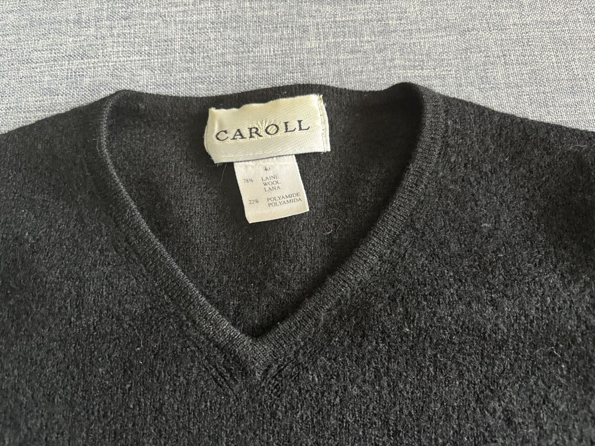 Caroll Maglioni & Felpe: Damen Pullover Caroll schwarz V-Ausschnitt – Usato da Wollerau venduto da Dolder23 2