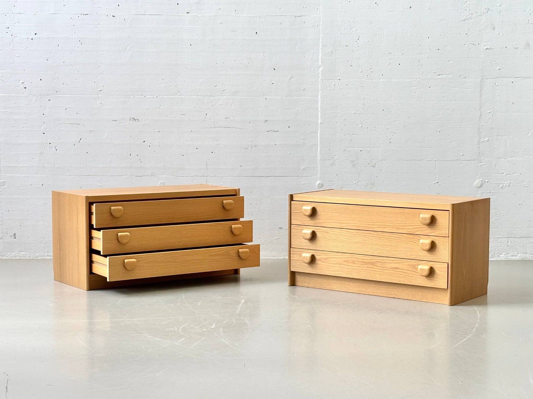 Cassettiere: Mid-Century Lowboards aus Eiche, 1970er Jahre – Usato da Zürich venduto da LeMoege 2