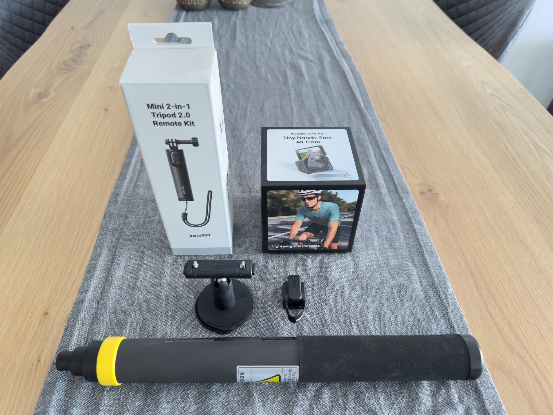 Insta360 Action Cam: Insta360 GO Ultra + pack d'accessoires complet – Nuovo (secondo la descrizione) da Cossonay-Ville venduto da ludojej 1