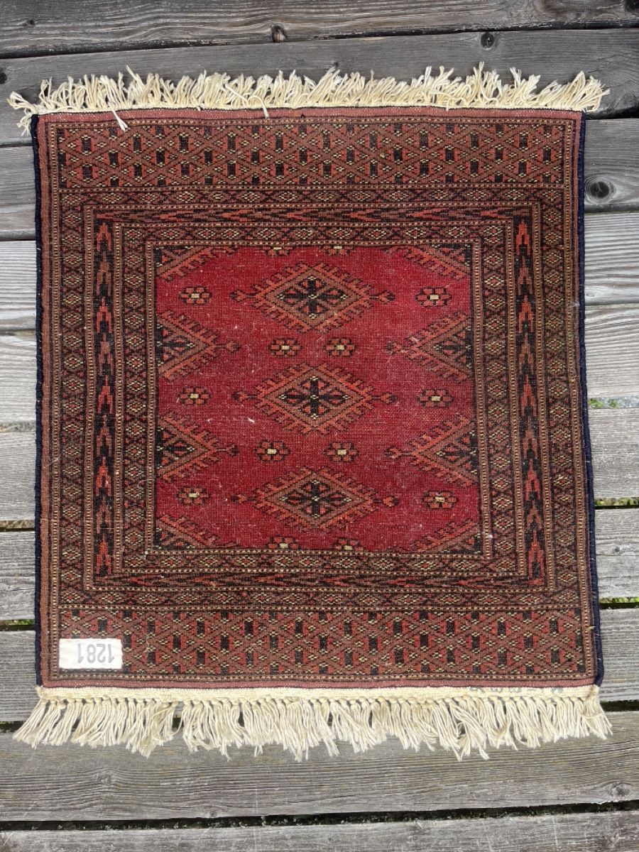 Teppiche: Orientteppich, handgeknüpft  65x60cm – Gebraucht aus Wädenswil von Eveline034 1