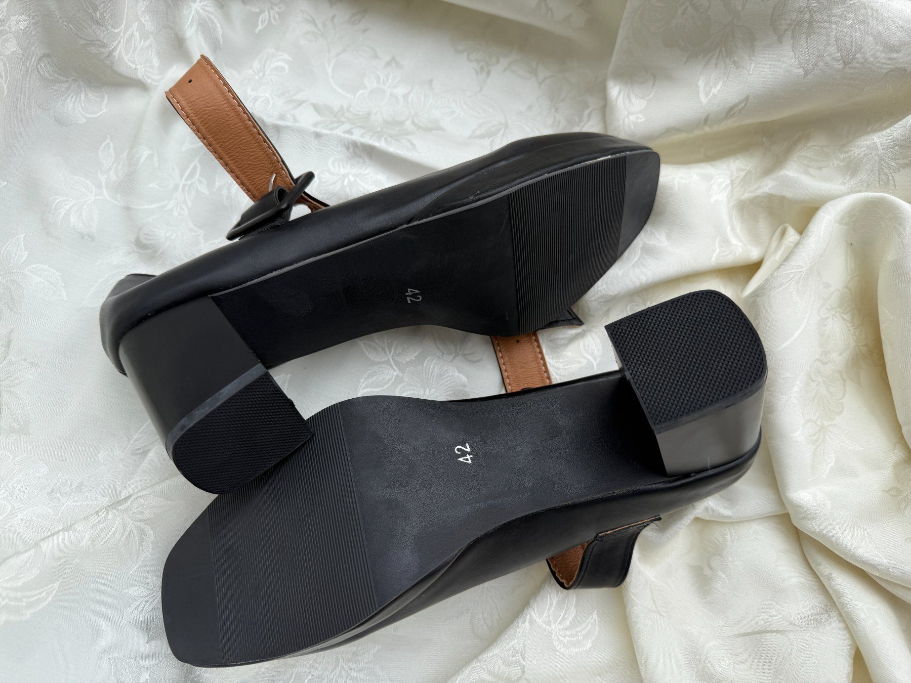 Scarpe da donna: Damenschuhe Größe 42 NEU – Usato da Vacallo venduto da cri_229f 2