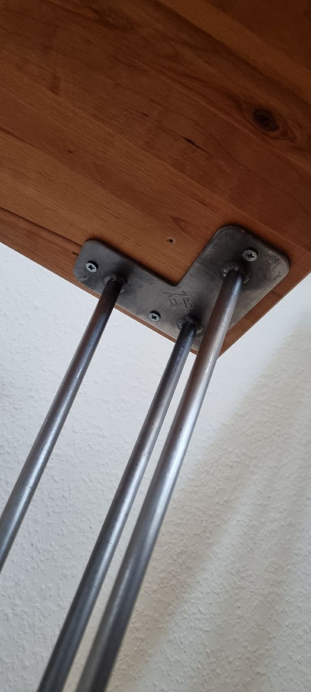 Scrivanie: Schreibtisch 110/60cm – Usato da Adlikon b.Regensdorf venduto da Melanie.B. 3