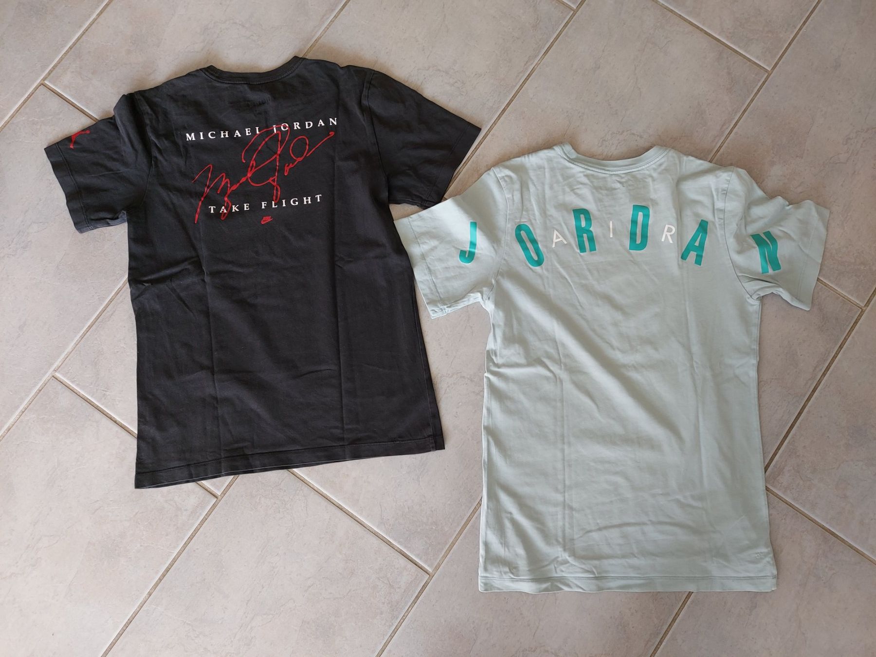 Jordan T-Shirts: 2 T-Shirts von Jordan, Grösse S – Gebraucht aus Bremgarten AG von Kerikeri1 1