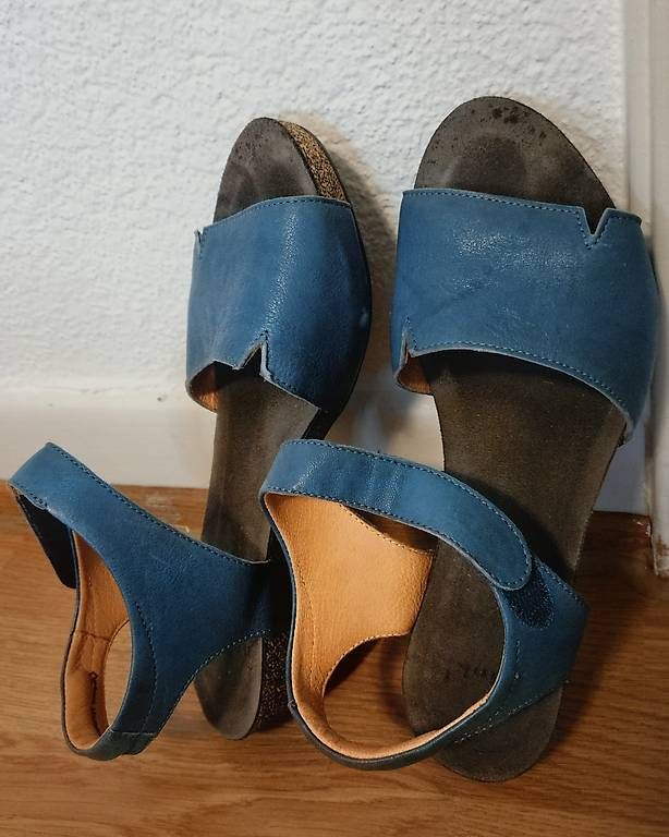 Think Scarpe da donna: Sandales à talon THINK! Pointure 39 – Usato da Essertines-sur-Yverdon venduto da emorzier 1