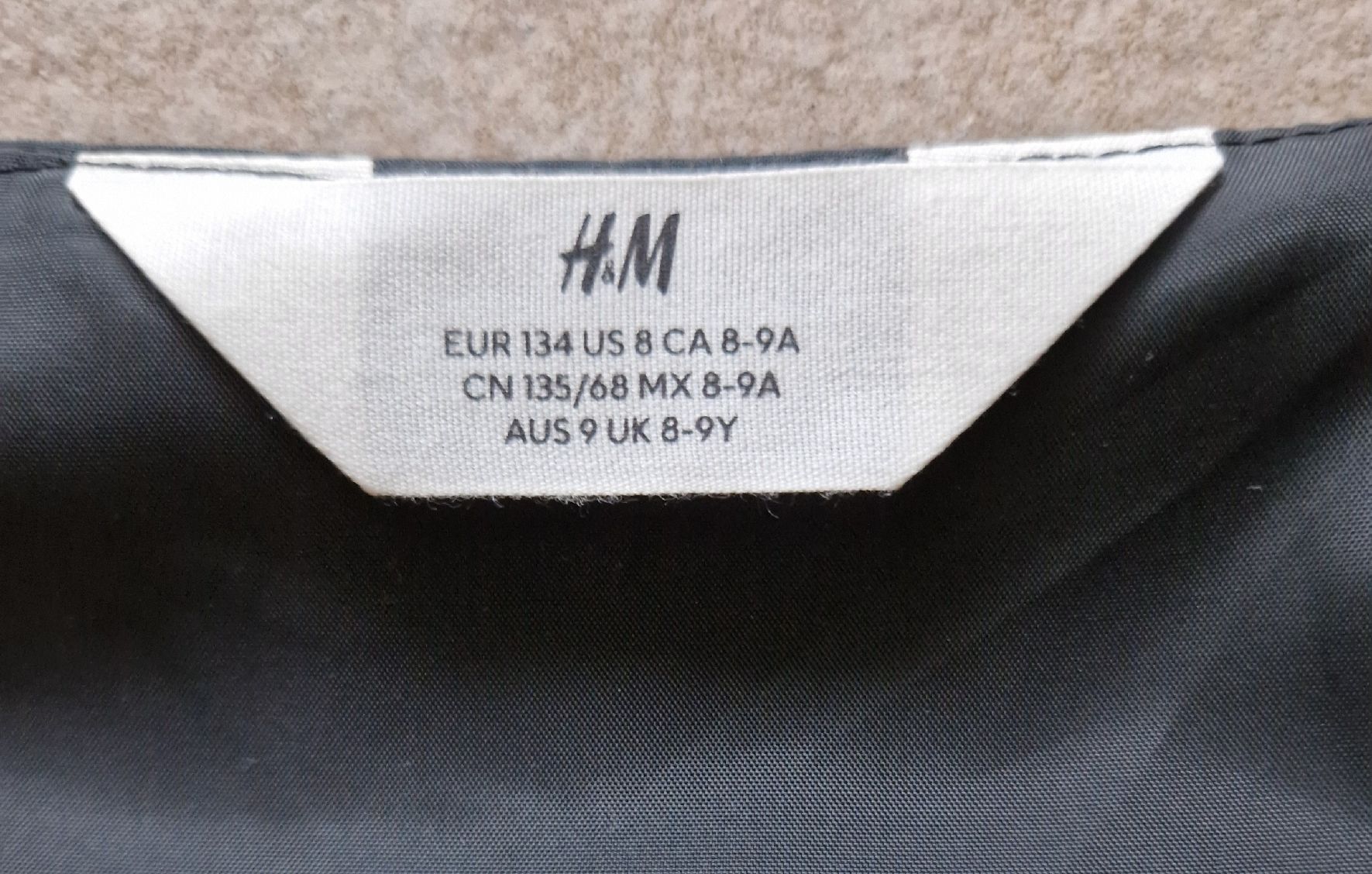 H&M Sonstige Jungenkleidung: Gilet Gr 134 elegant💙 – Gebraucht aus Rupperswil von lenzburg02 1