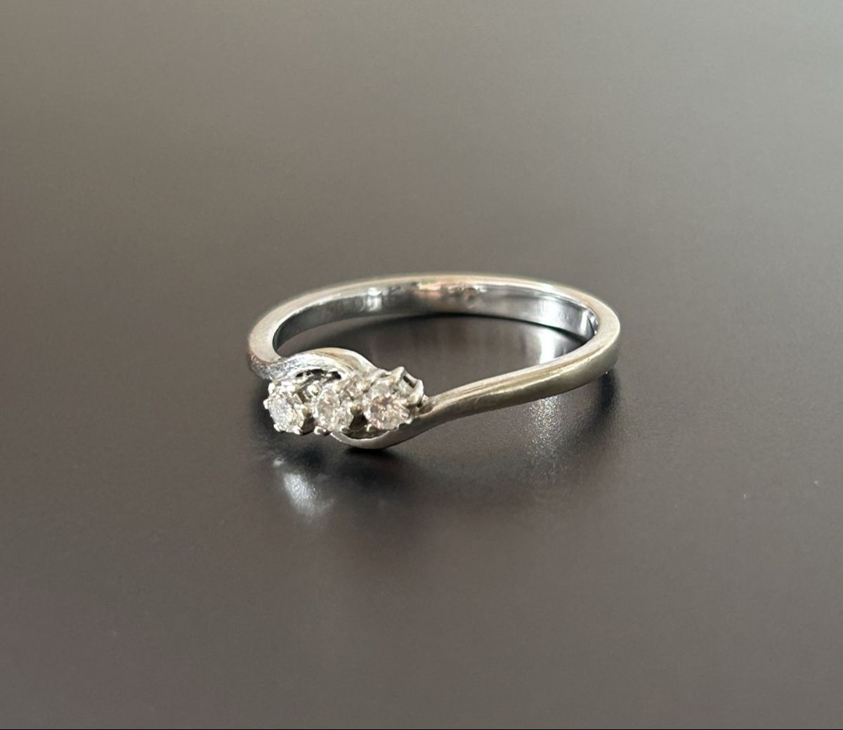 Ringe: Bague 750 avec diamants – Gebraucht aus Zürich von malia.
