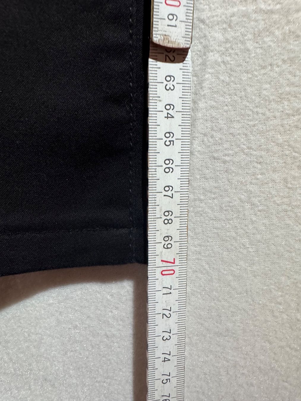 Jeans: Schwarze Jeans von Cache Cache Gr. 40 – Usato da Grosswangen venduto da SALE_SALE_SALE 2