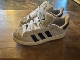 Adidas campus