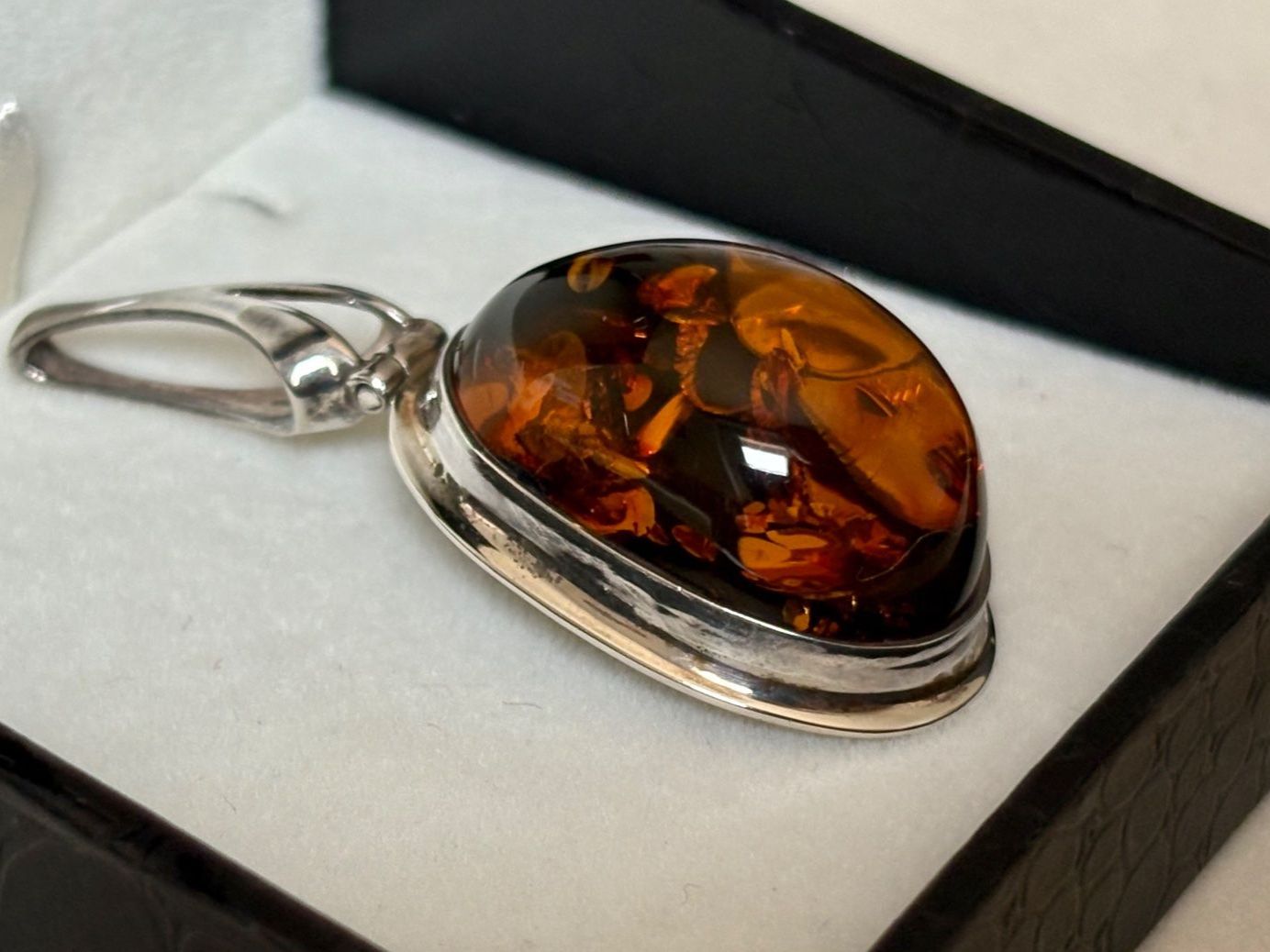 Pendentifs: Bernstein Anhänger, gross, Silber 925, NEU – Neuf (Voir description) à Brugg AG par lau_9rvy 3