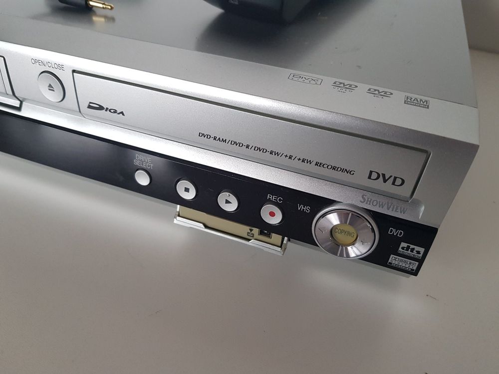 Panasonic DMRES35V VHS & DVDRW Recorder VHS DVD Dubbing Kaufen auf