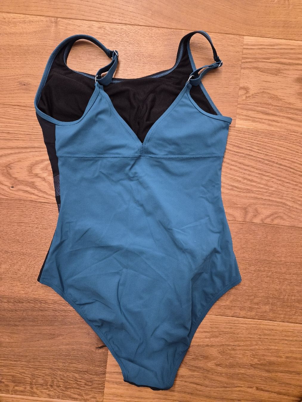 Arena Maillots de bain & Bikinis: Arena Badeanzug Grösse 44 blau – D'occasion à Schwarzenberg LU par LadySecondhand 1